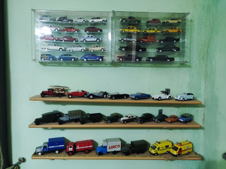 Коллекция миниатюрных машин СССР