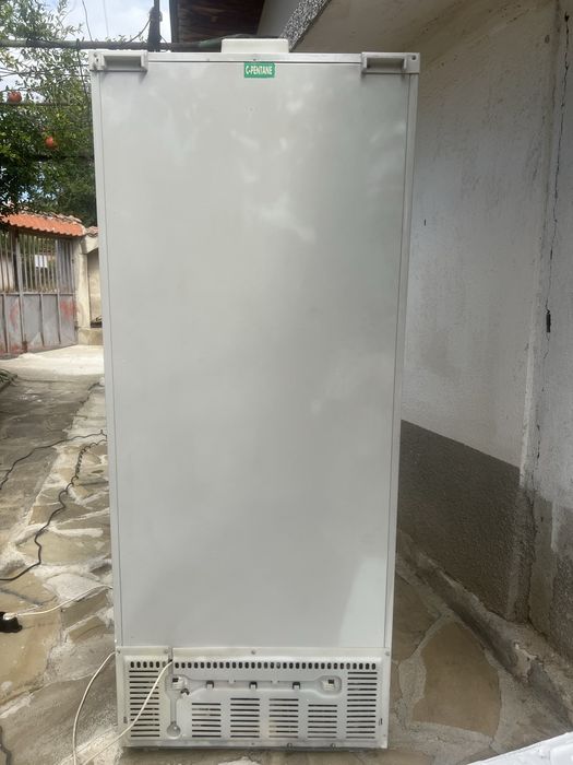 Работещ хладилник