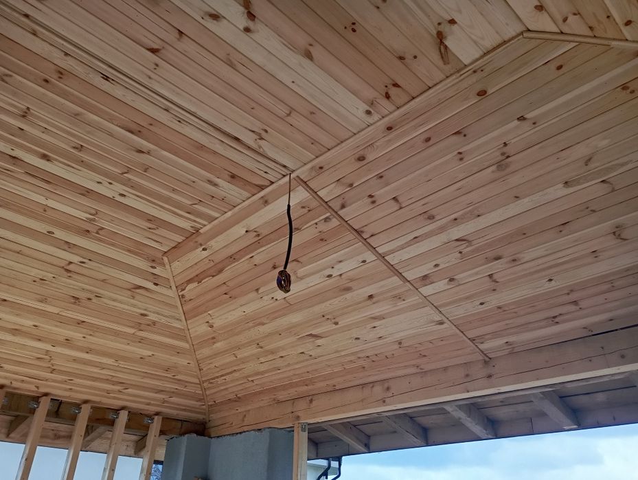 Montaj lambriu, sangiac, tencuieli decorative, trotuare, fațade, etc