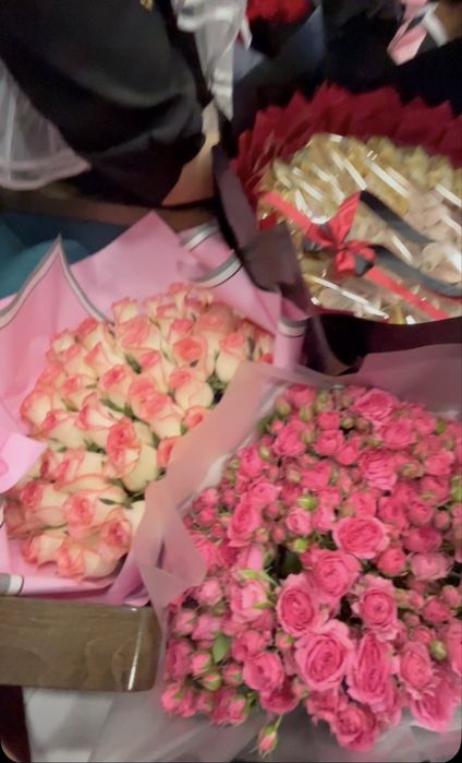 Продам красивый букер белых роз