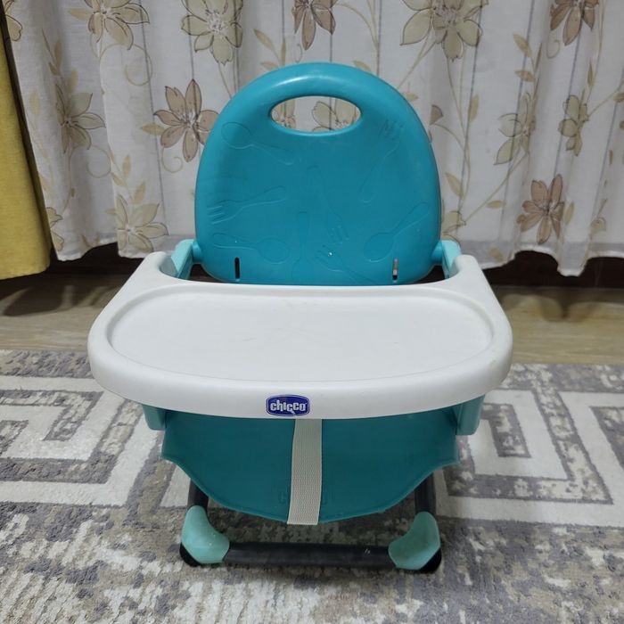 Столик бустер chicco