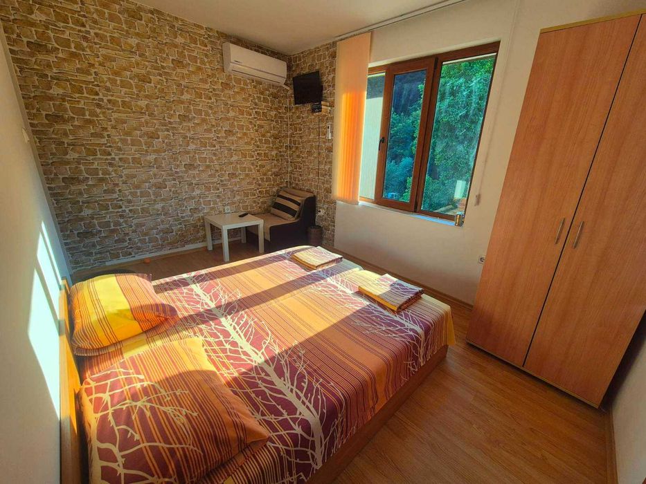 Продава се Къща в Плачковци - 212 кв.м за 883 €/кв.м - Снимка #14