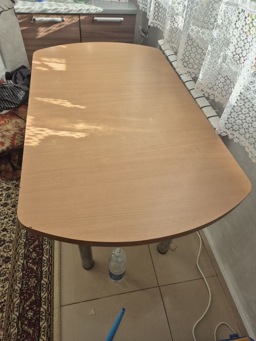 Продам кухонный столы