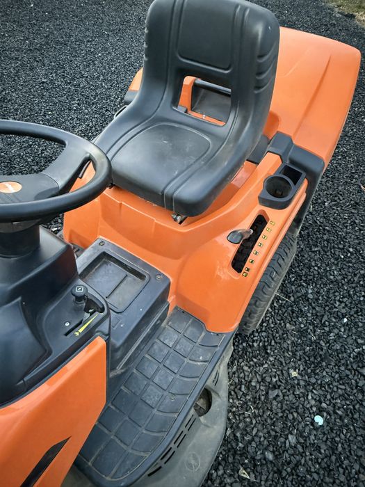 Tractor tuns iarba Villager VT 1025 HD TWIN,10.4kw latime taiere 980mm