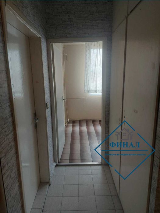 Продава се Двустаен апартамент в Шумен, Тракия - 63 кв.м за 1053 €/кв.м - Снимка #2