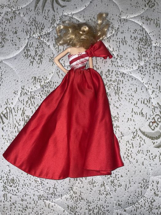 Papușă Barbie de comecție