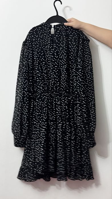 Черное, шифоновое платье