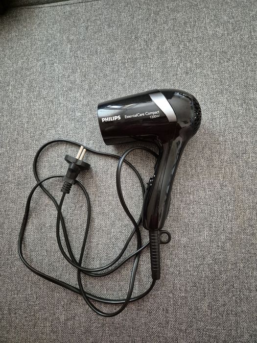 Черен сешоар Филипс philips