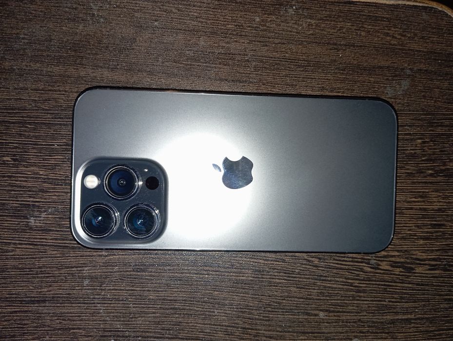 Продаю iphone 13 pro графитовый цвет