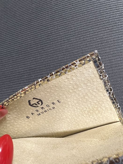 Картхолдър нов в златен цвят