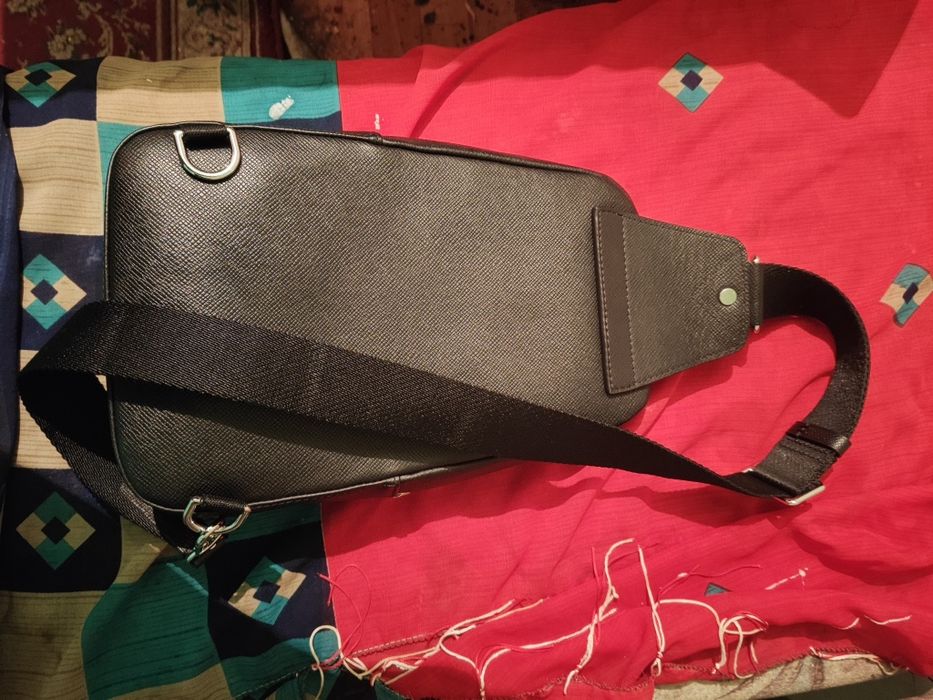 Продам Сумку Sling от Louis Vuitton