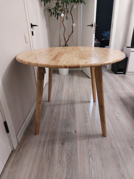 Продам стол кухонный