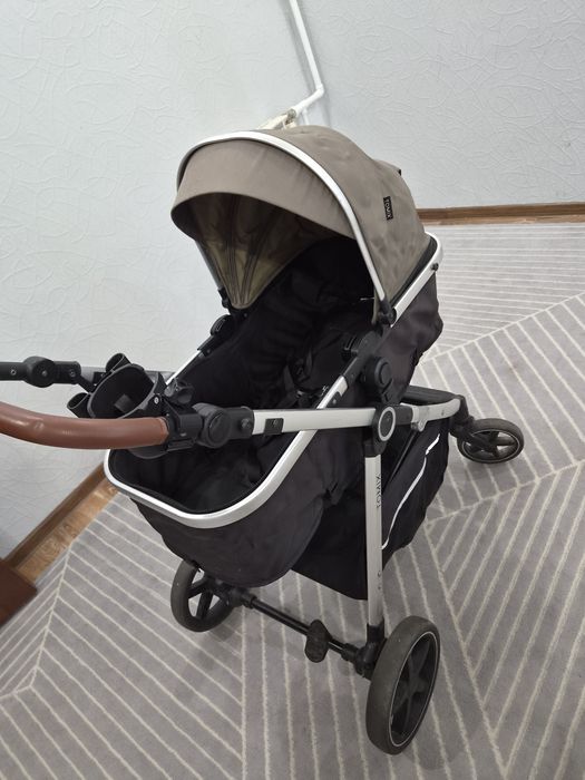 Продам коляску 3 в 1 TOMIX
