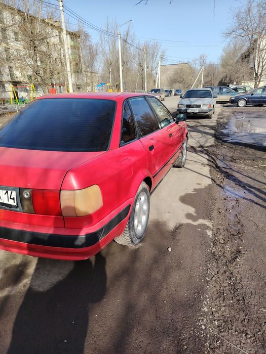 Продам ауди 80 б4
