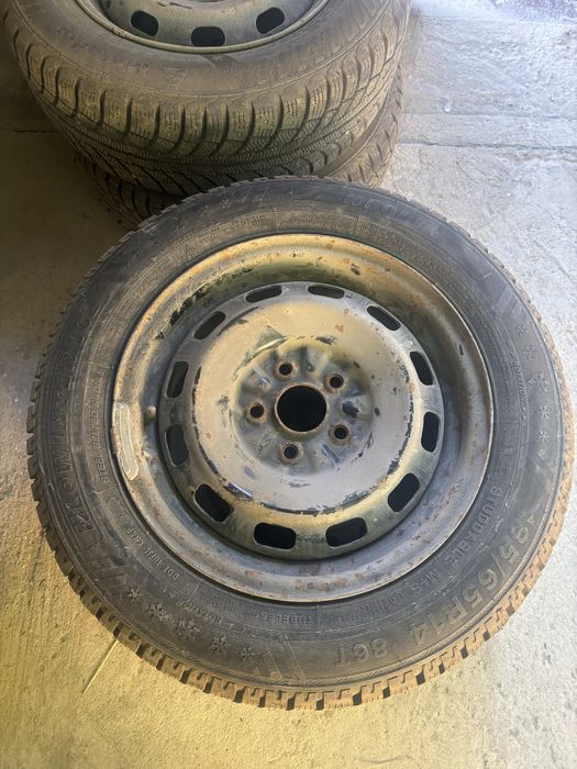 Продам комплект колес R14 185/65