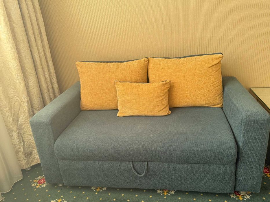 Двоен диван с разтегателен механизъм