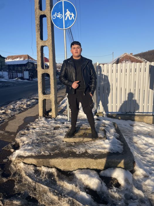 Vand manză de un an si 5 luni