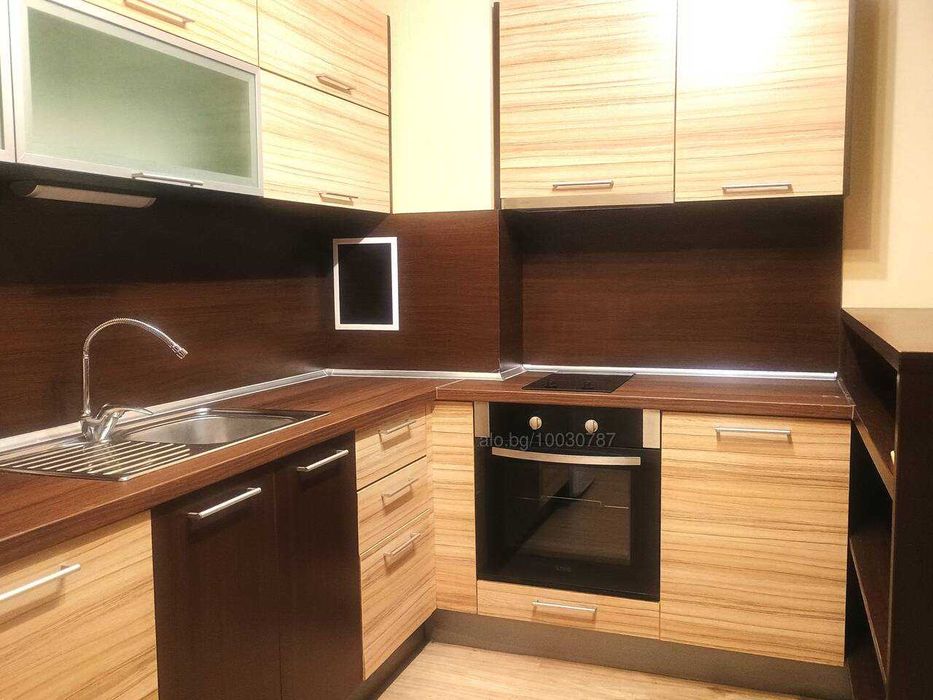 ТОП ОФЕРТА / Голям луксозен двустаен в центъра на 300 метра от плажа