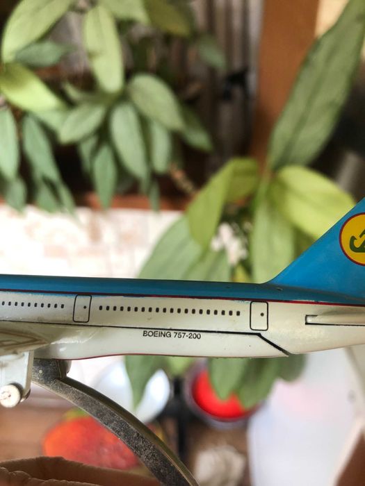 Макет самолета BOEING 757
