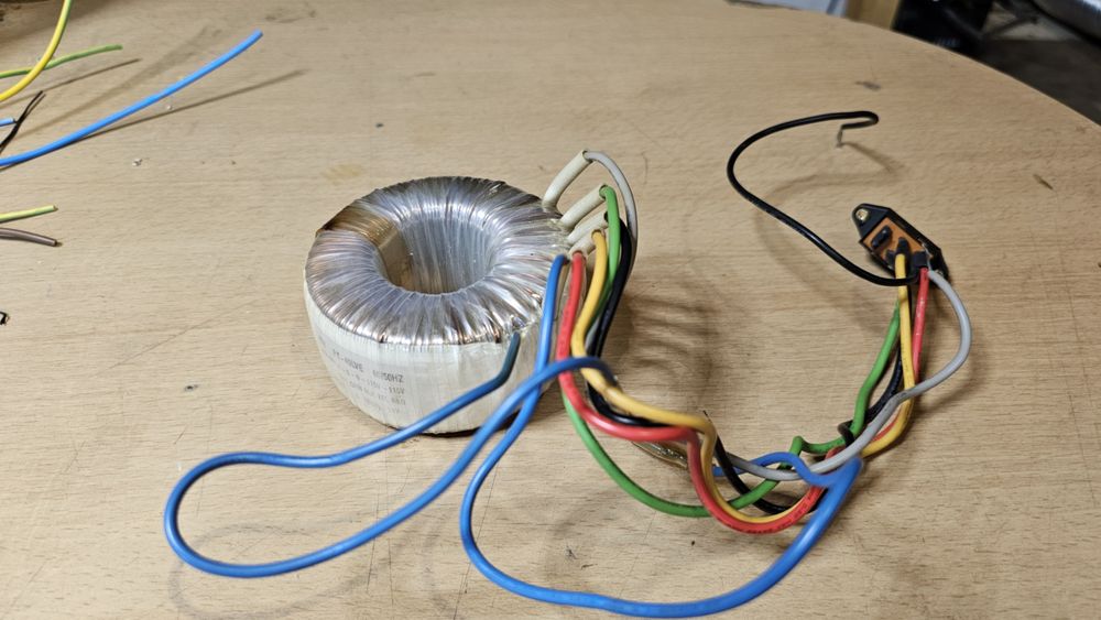 Transformator toroidal 21V