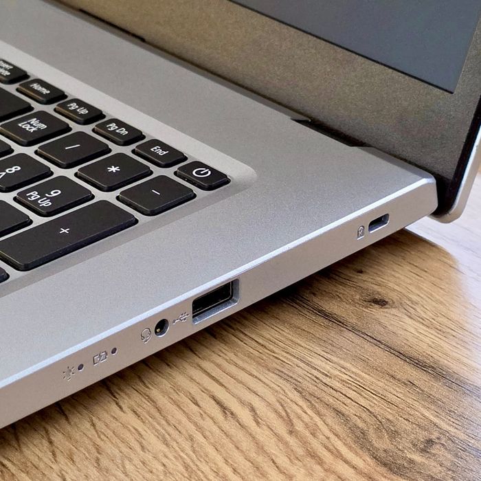 Офисный ноутбук Acer Aspire 3