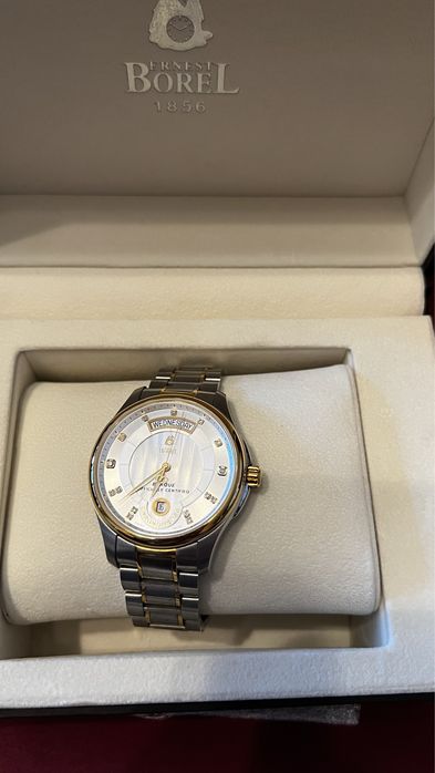Шверцарски  Автоматичен часовник Ernest Borel