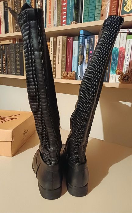 Чизми и ботуши 37 номер + подарък