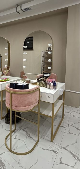 Визажист мебель стулья