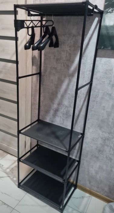 Напольная вешалка