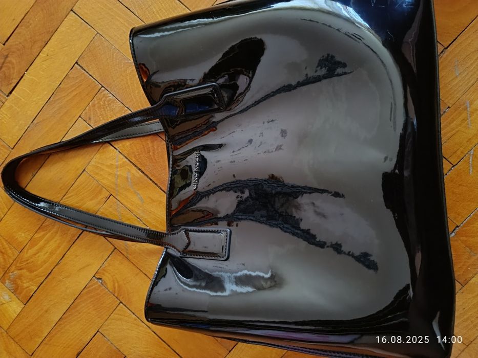 Guess, Moschnо-продадена,tendenz,Gino Rossi Раници,чанти маркови