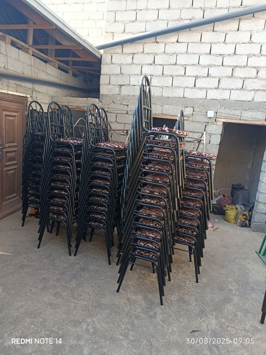 stullar srochni sotiladi