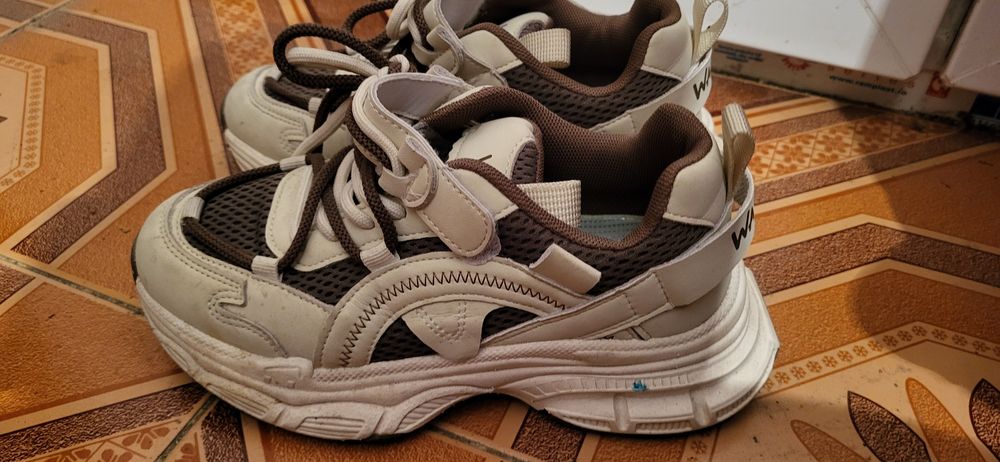 Adidasi copii,marimea 35