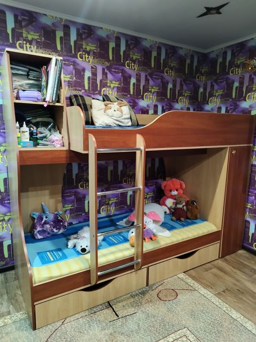 Двухярусная кровать