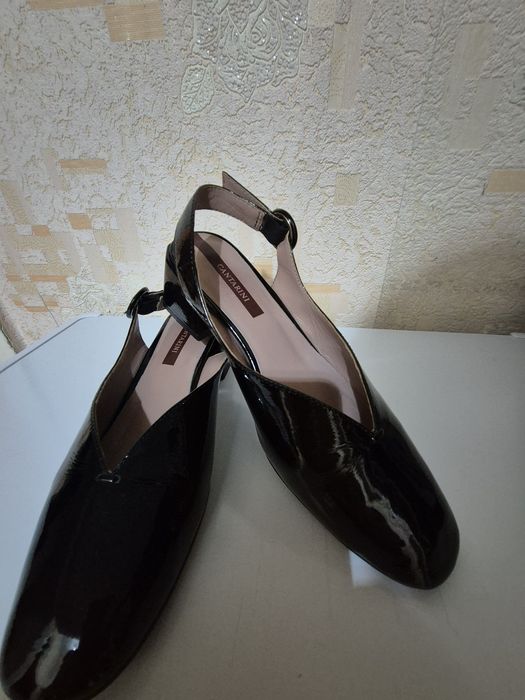 Басаножка кожаная чёрная.