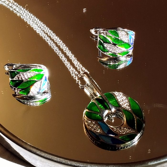 Серебряный комплект с эмалью