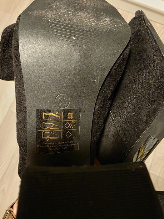 Saboti din piele negri  38