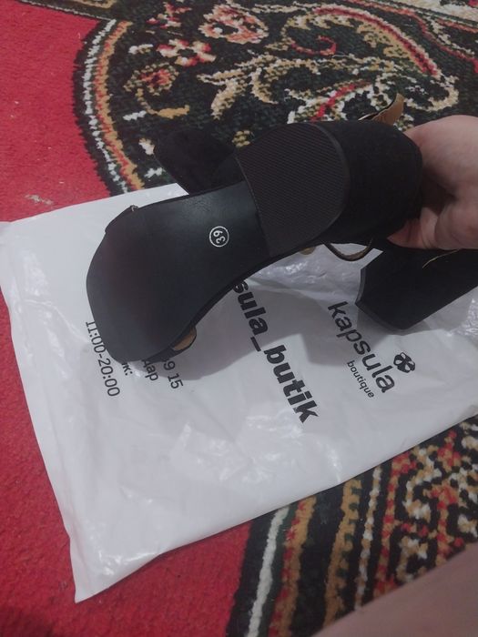 Продам туфли летние