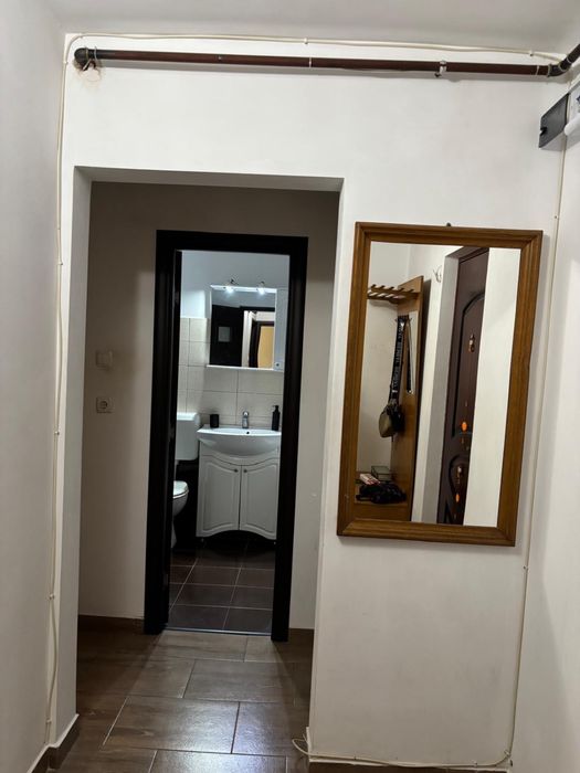Inchiriez apartament cu 2 camere zona obcini