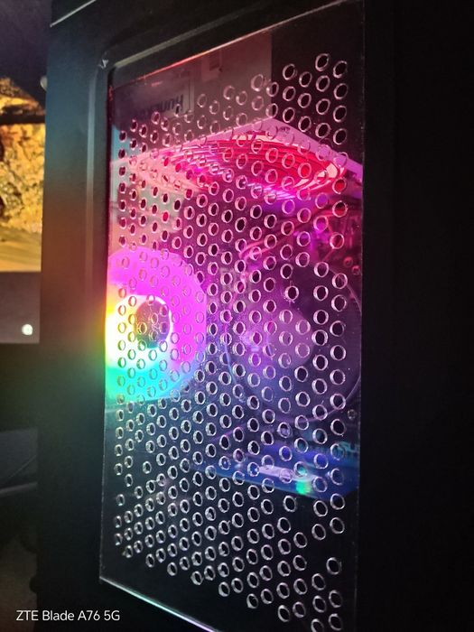 Компьютер в сборе.