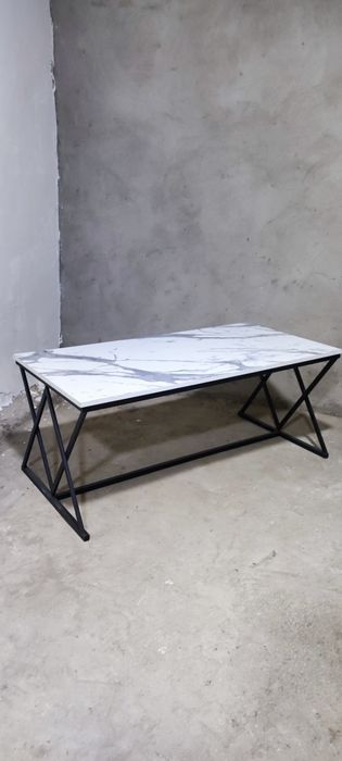 Журнальный столик в стиле лофт