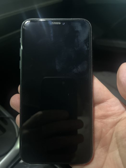 Продам IPhone 11