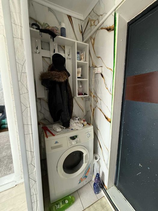 комната-1-комн.квартира 29 кв.м с санузлом, душем и кухней, с ремонтом