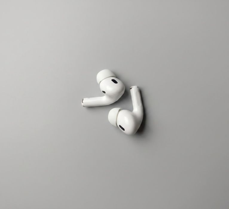 Продам наушники airpods