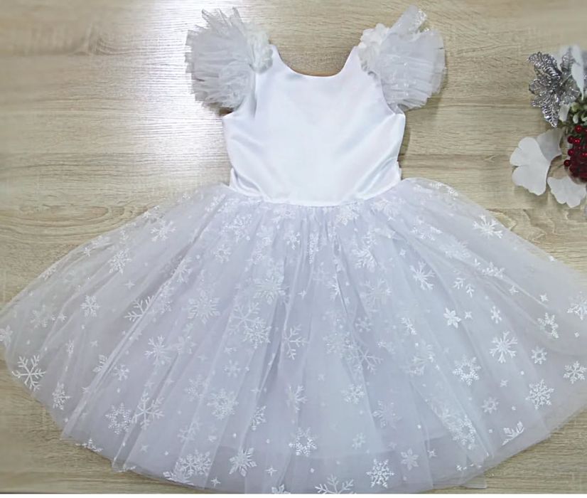 Платье-снежинка детская