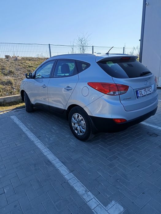 HYUNDAI ix35 2011 — imagine 3