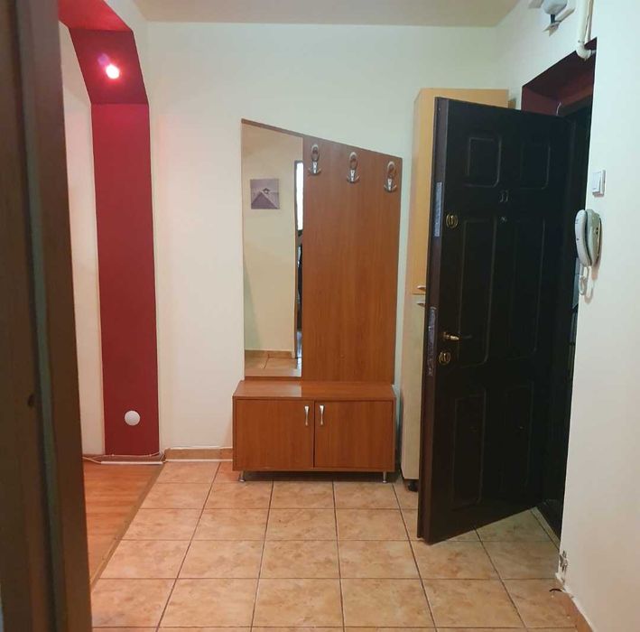 Apartament 3 camere decomandat Calea București
