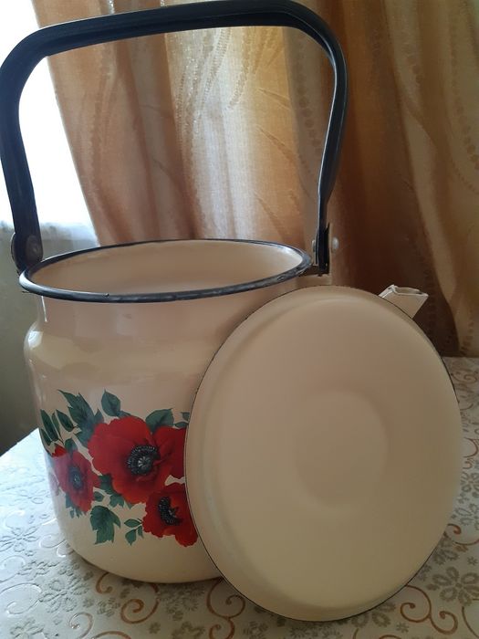 Эмалированный чайник