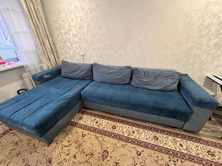 Срочно продам угловой диван