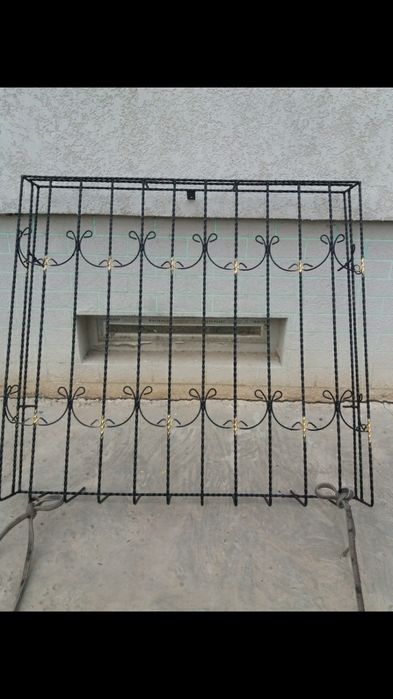 Изготовление металлических оконный решетка и перила