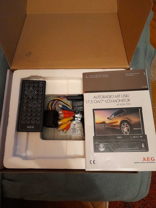 Casetofon AEG cu Display